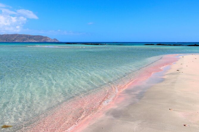 Elafonissi Beach Tour From Chania - A practical beach strategy for crowds and limited shade