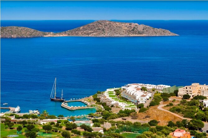 "Escape to Elounda Bay and Spinalonga Island" - Agios Nikolaos in 45 minutes: lake views and myth-flavored strolling