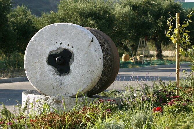 Experience of Olive Oil Tasting Crete , Visit the Knossos Palace - Chania Old Town Tasting Walk: Where the Experience Really Lives