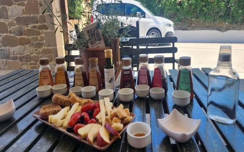 Flavors of Crete from Chania: Wine & Olive Oil Tasting Tour - A Chania food tour that teaches your palate