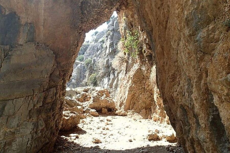 From Chania:Imbros Gorge Tour with Professional Hiking Guide - Who this tour suits best, and who should skip it