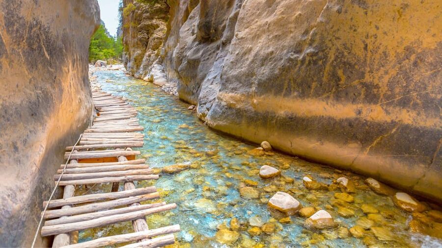 From Chania/Rethymno: Samaria Gorge Easy Way - Group flow, timing, and how to avoid the “too many people” feeling