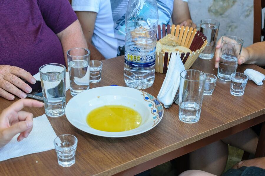 From Chania: The Ultimate Food Tour Of Chania Villages - Fres lunch at a kafeneio: how Cretans eat when no one is watching