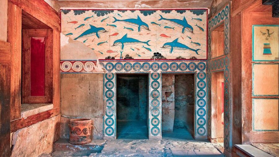 From Heraklion: Cave of Zeus & Knossos Palace Private Tour - Cretan Food Stops: Local Café Breaks and a Proper Lunch