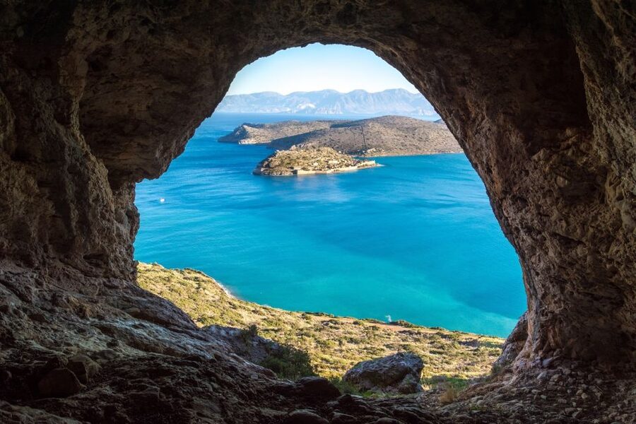 From Heraklion: Elounda and Spinalonga Full-Day Tour - Elounda and the Selinari gorge drive: the views happen before you even reach the water