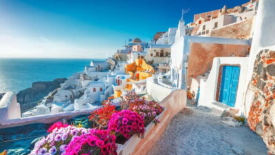 Santorini Day Tour with Optional Transfer