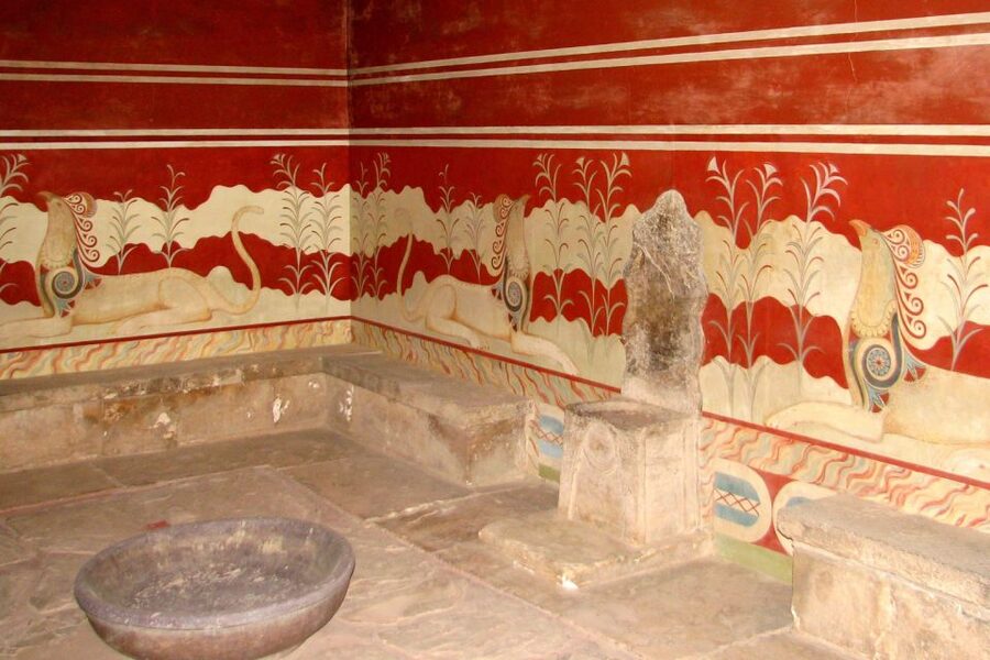 From Rethymno: Knossos Palace and Heraklion Guided Tour - Guide and driver style: why Anastasia and the bus crew matter