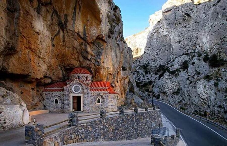 From Rethymno: Lake Kournas and Villages Full-Day Tour - A Day Trip That Mixes Canyons, Villages, and Two Different Water Views