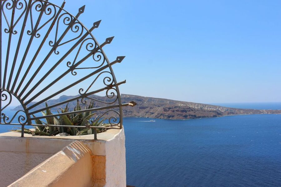From Rethymnon: Santorini Day Tour with optional transfer - Should you book this day tour from Rethymnon?
