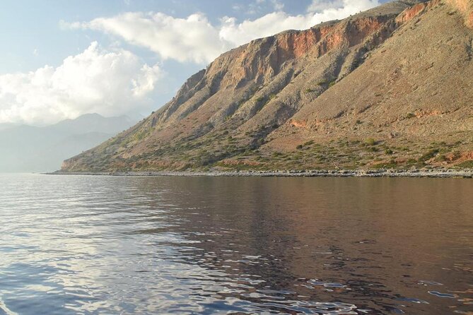 Full-Day Beginner's Hiking Route Tour to Samaria Gorge - Inside Samaria Gorge: what beginner support really changes