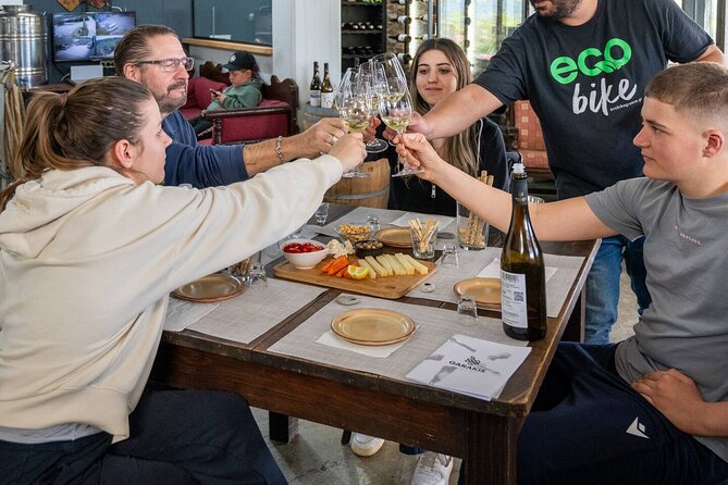 Full Day - Ecobike - Discover old villages & Wine tasting - Menexes Winery: the production lesson that makes the tasting make sense