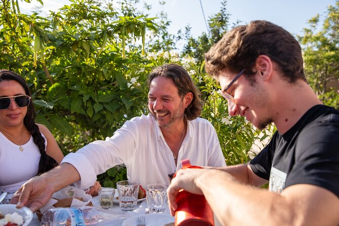Gastronomy tour and wine tasting in traditional villages - Stop 1 in Armeni: Greek coffee cooked in hot sand