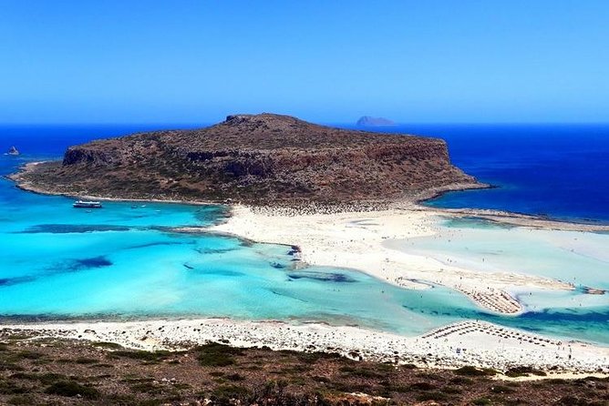 Gramvousa Island and Balos Bay Full-Day Tour from Heraklion - Kastelli Kissamos Old Port Break, Quick Stretch on Foot