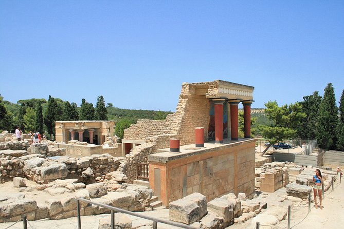Half Day Private Tour to Knossos Palace (Skip the line) & Panoramic City Tour - Stop 2: Heraklion Archaeological Museum and the Timing Trap