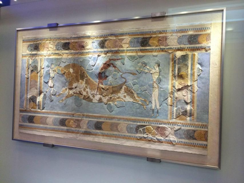 Heraklion: Archeological Museum of Heraklion Entrance & Tour - Practical tips: photos, bags, pets, and keeping it smooth