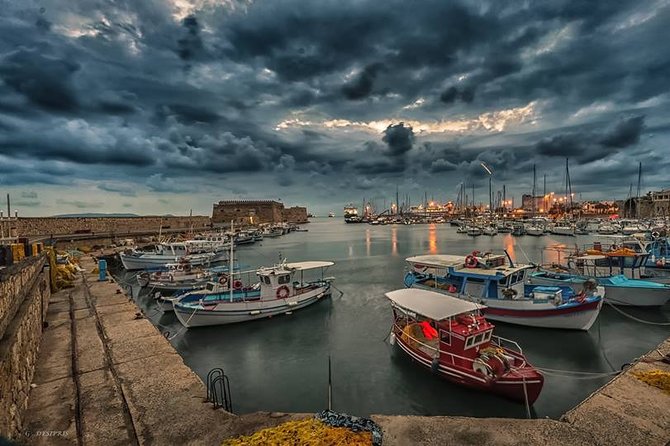 Heraklion City Tour - Aquarium - Transport comfort: air-conditioning and onboard WiFi