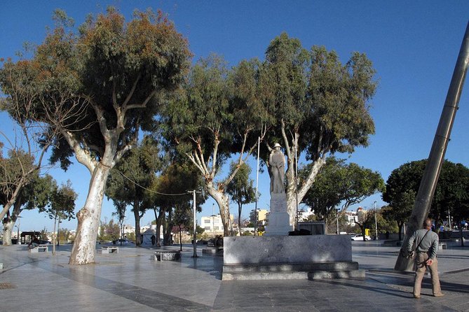 Heraklion city Walking & Tasting tour (Stroll downtown) - How the guide style affects the whole experience