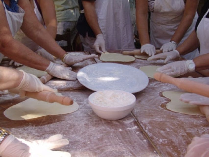 Heraklion: Cretan Cooking Lesson with Lunch in Arolithos - First stop: the Arolithos museum and recreated village streets