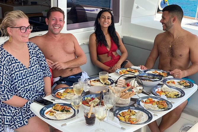 Heraklion: Dia Island Catamaran Cruise with Water Toys - Drinks: Unlimited Softs, Beer, and White Wine