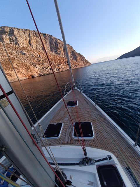 Heraklion: Dia Island Morning Sailing Trip with Snorkeling - The sail toward Dia: 75 minutes of sea views and boat comfort