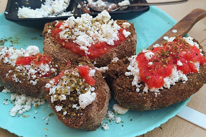 Heraklion Family Treasure Hunt with Food Stop - Street art, markets, and learning while you wander