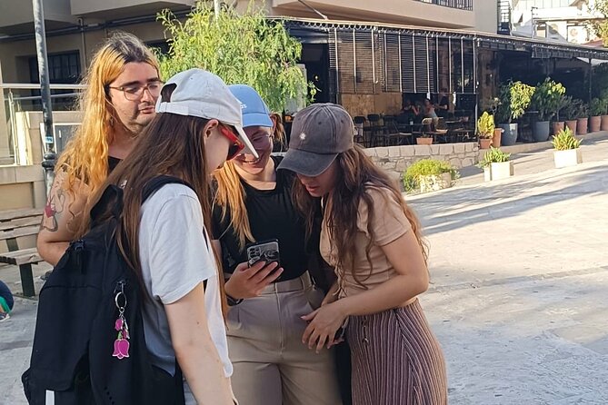 Heraklion Family Treasure Hunt with Food Stop - Logistics that matter: app, code, heat, and pacing