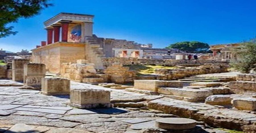 Heraklion: Knossos Palace Guided Tour Half Day - Storerooms, clay containers, and food that kept a kingdom running