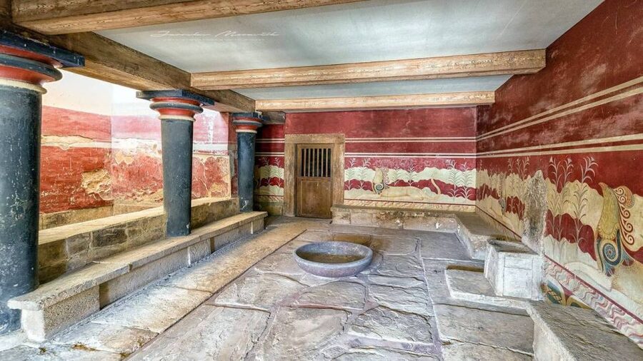 Heraklion: Knossos Palace Guided Tour Half Day - Excavations at Knossos: from 1878 discovery to Arthur Evans’ work