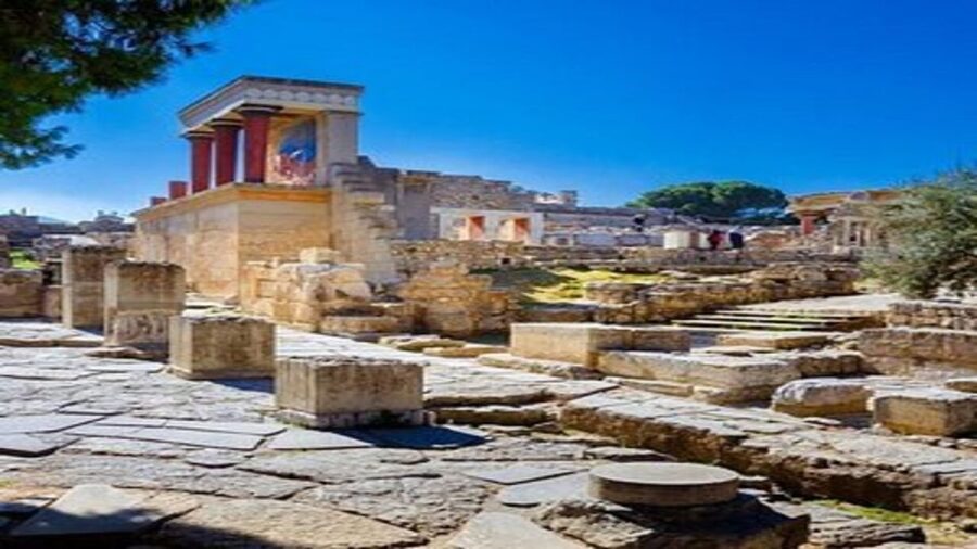Heraklion: Knossos Palace Guided Tour Half Day - Guided walk through the Palace of Knossos: what you’ll actually see