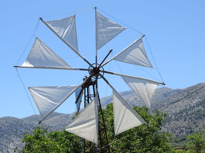 Heraklion: Knossos Palace, Zeus Cave & Oil Mill Private Tour - Malia and the early warm-up stop