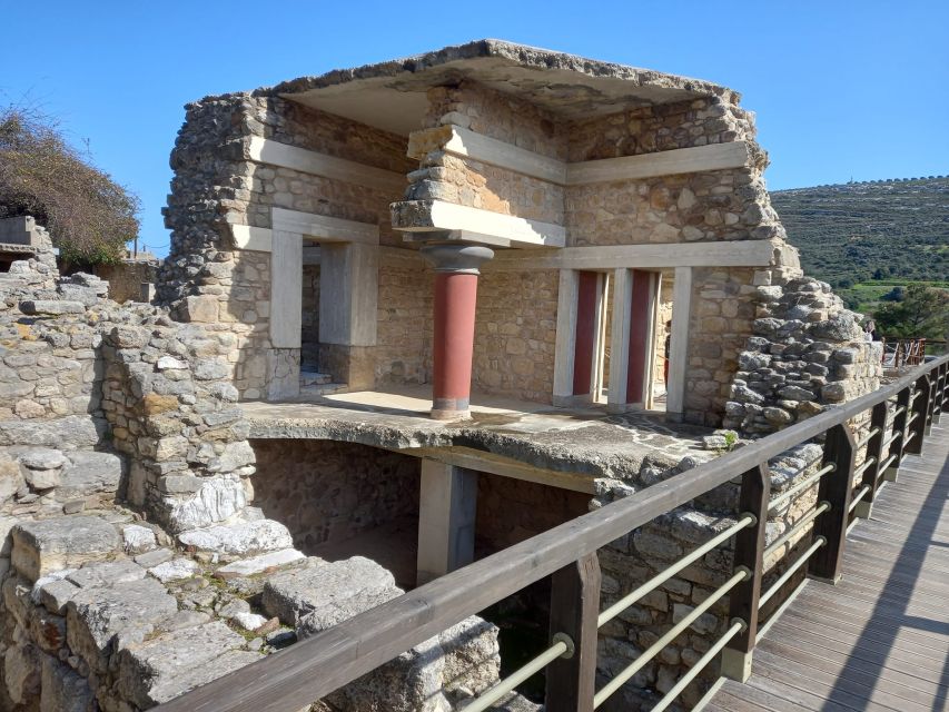 Heraklion: Knossos Palace, Zeus Cave & Oil Mill Private Tour - Lasithi Plateau villages, windmills, and mountain views