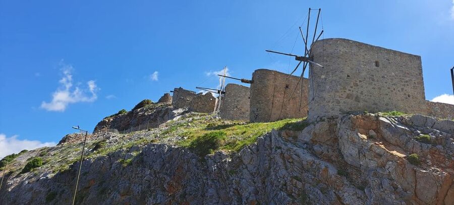 Heraklion: Knossos Palace, Zeus Cave & Oil Mill Private Tour - Oil mill tradition, olive oil tasting, and what to buy if you like it