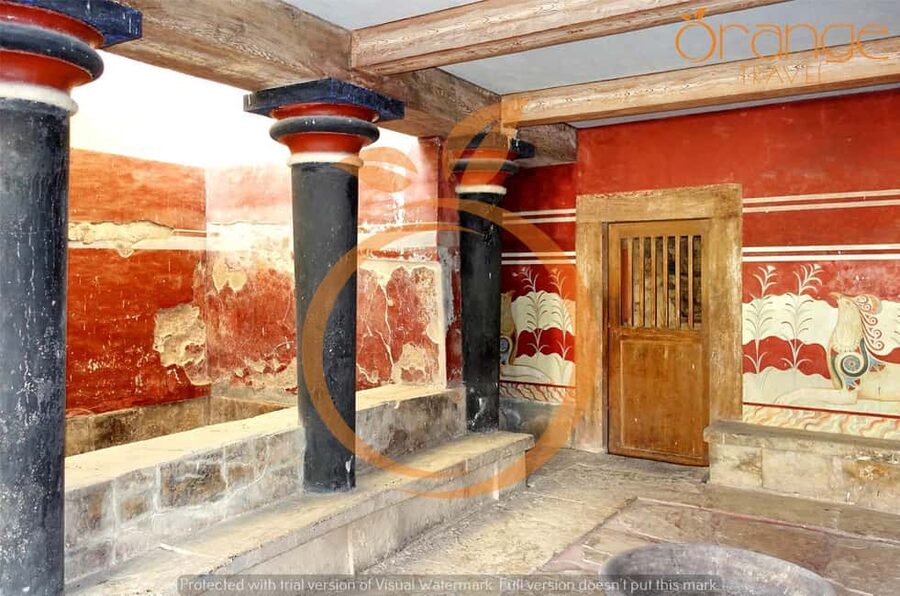 Heraklion : Lasithi Plateau - Zeus Cave & Knossos Palace - Knossos Palace: The Minoan Labyrinth Comes With a Guided Loop