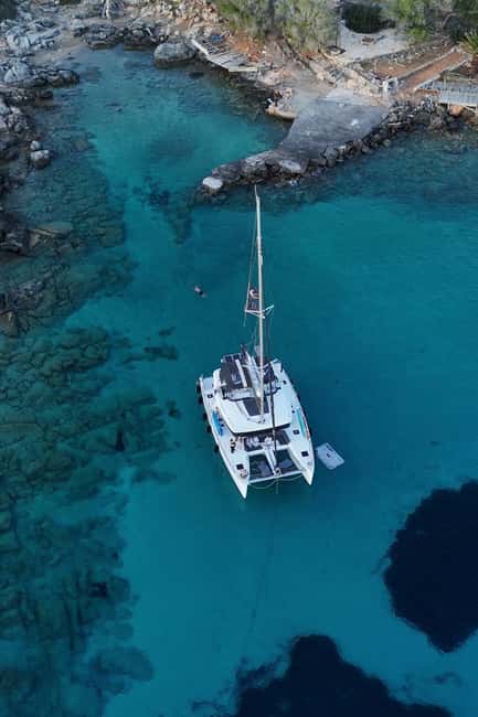 Heraklion Luxury Sailing Catamaran Dia Island | Gourmet Menu - Dia Island: where the water turns into your main activity