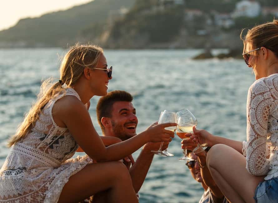 Heraklion Luxury Sailing Catamaran Dia Island | Gourmet Menu - The gourmet meal onboard is the real luxury, not just a snack
