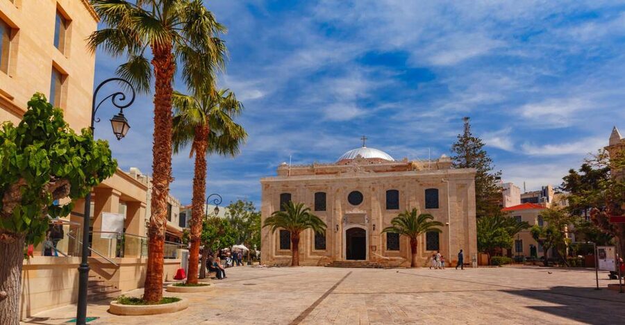 Heraklion: Mobile Self-Guided Audio Sightseeing Tour - Who should book this Heraklion audio tour