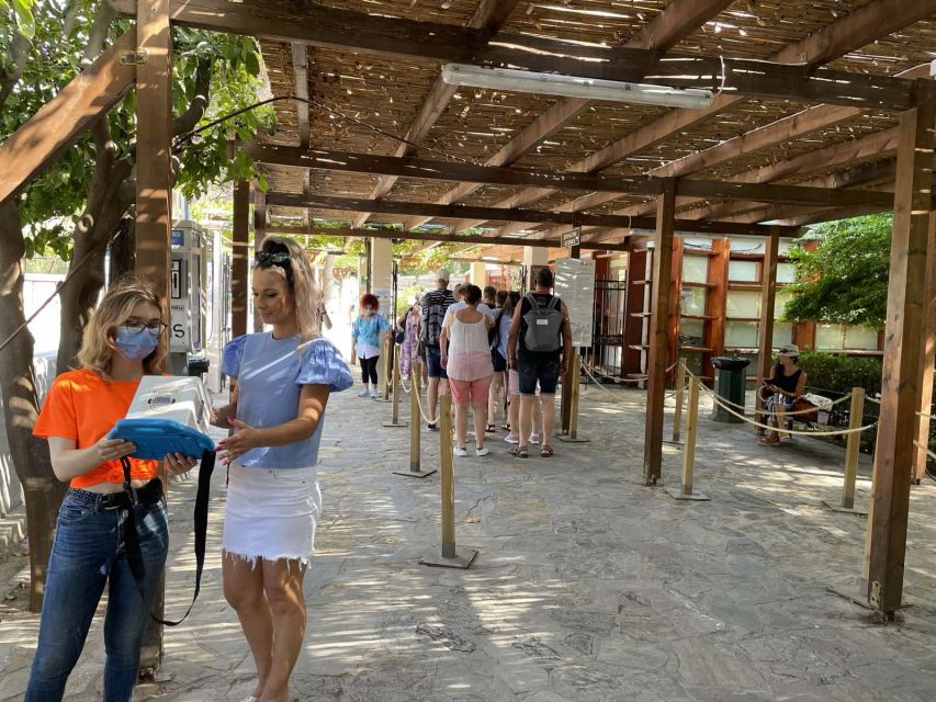 Heraklion: Palace of Knossos 3D Virtual Audio Tour by Tablet - Where you start at Knossos, and how to find your crew fast