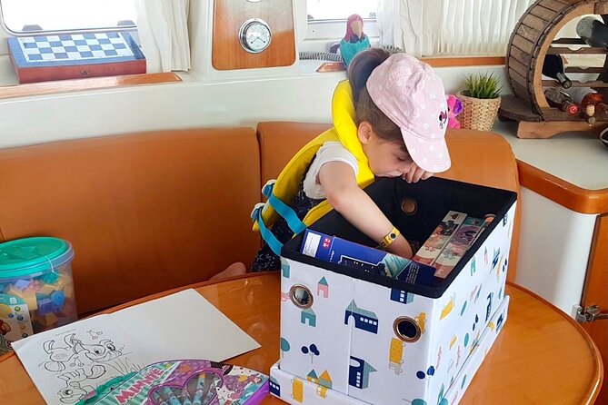 Heraklion: Private Catamaran Cruise to Dia with Meal & Drinks - Crew, safety briefing, and how comfort shows up in the details