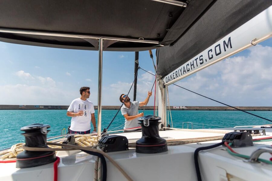 Heraklion Private Sailing Catamaran Cruise to Dia with Lunch - Unlimited Drinks and Music, Without the Usual Hassle