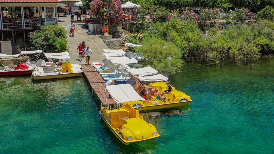 Heraklion: Rethymno and Western Crete Highlights Day Trip - Kournas Lake: Quiet Water and a Real Freshwater Feel