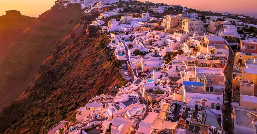 Heraklion: Santorini Day Trip with Boat Transfer & Oia Visit - Entering Santorini: The boat transfer that sets the tone