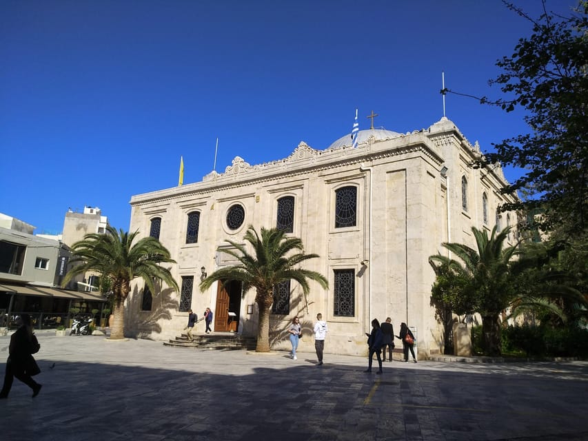 Heraklion: Sightseeing Tour with Greek Meze - Koules Fortress: a scenic closer with harbor and city views