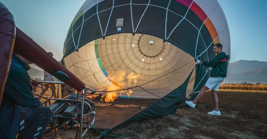 Heraklion: Sunrise Balloon Flight & Sunset Catamaran Cruise - Sunrise Balloon Over the Lassithi Plateau: What This Morning Really Feels Like