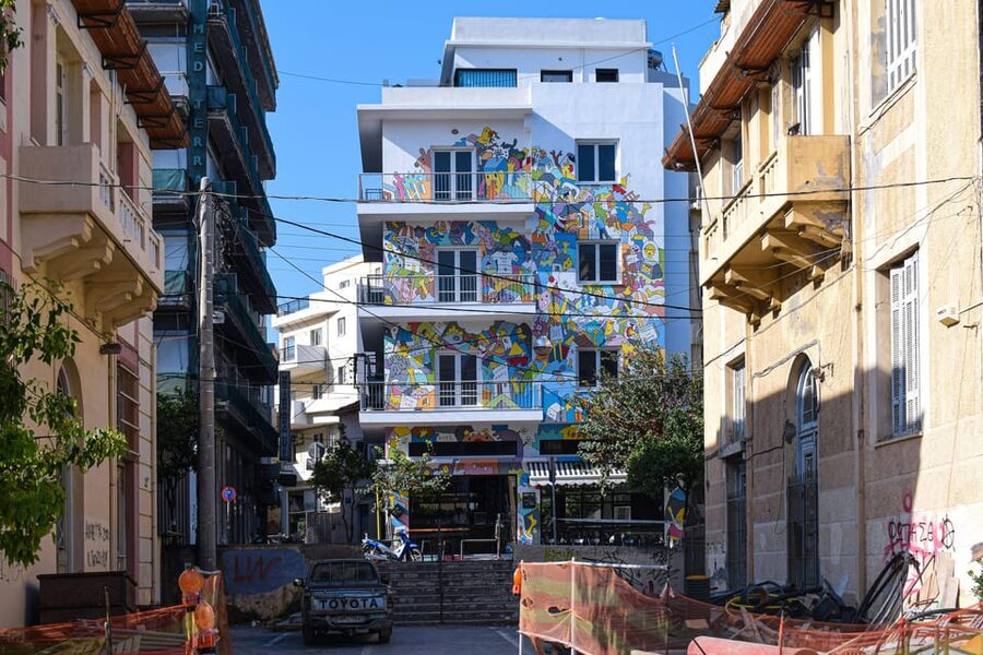 Heraklion Through Local Eyes – A Walking Experience - A hidden urban forest break, the city’s quiet reset button