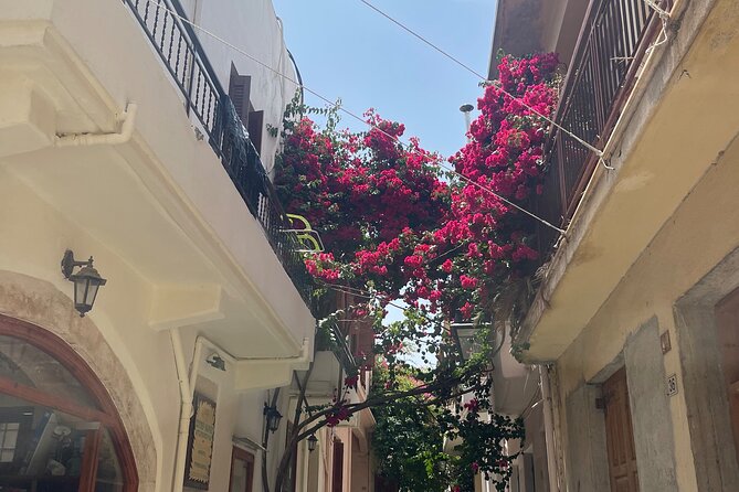 Heraklion Walking Food Tour - Stop 2: Phyllosophies (Liontaria) for Heraklion bugatsa