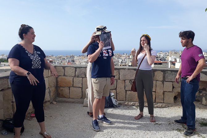 Historical interactive tour in Heraklion - the siege and the fall of the city - Food and breaks: snacks plus a pie-shop lunch