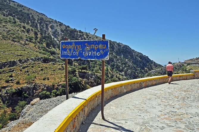Imbros Gorge Hiking Day Trip with transportation - Guides and drivers: where this trip can feel truly excellent