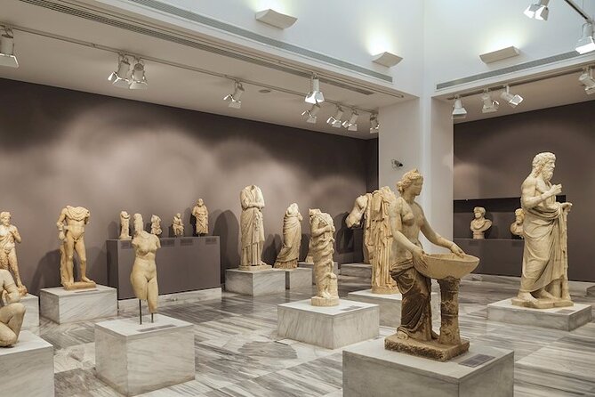 Knossos & Archaeological Museum Shared Guided Tour from Chania - Heraklion Archaeological Museum: the 5,500-year storyline in one hour