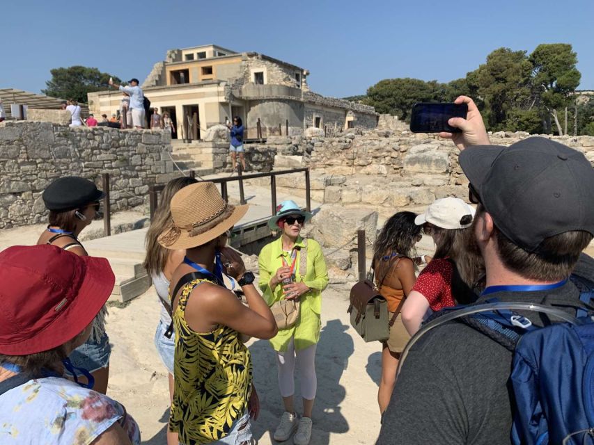 Knossos: Knossos Palace Skip-the-Line Guided Walking Tour - Minoan Timeline in Plain Words: Earthquakes, Rebuilding, and Decline