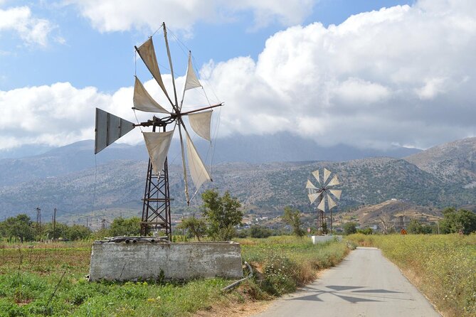 Knossos & Lasithi Plateau: Zeus Cave,Villages, Olive Oil Tour - Key highlights at a glance